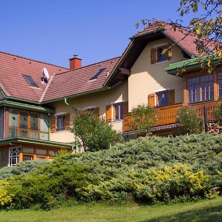 Ferienwohnungen Soravia Gamlitz Extérieur photo